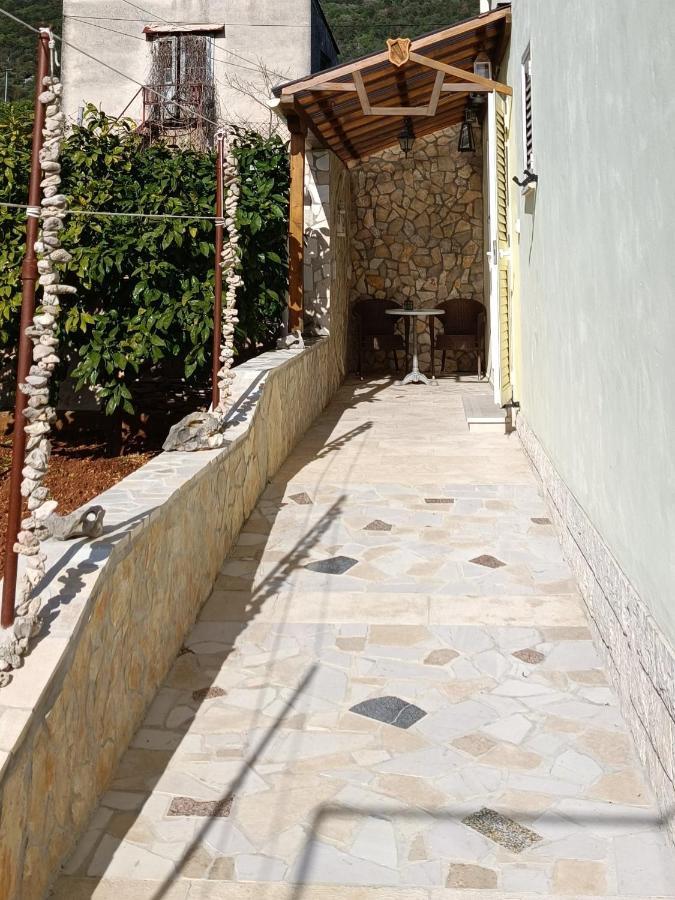 Rooms Rita Cres Esterno foto