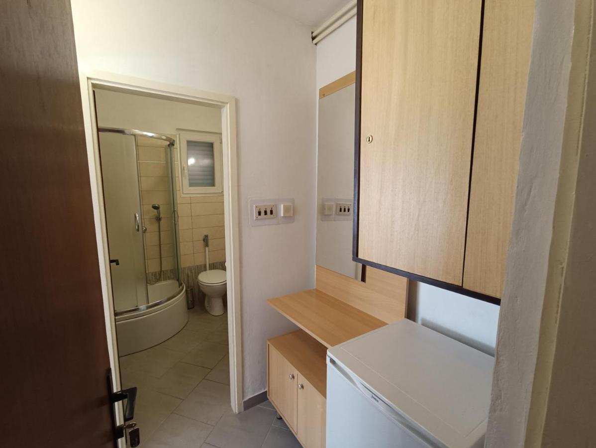 Rooms Rita Cres Esterno foto