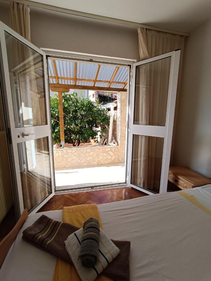 Rooms Rita Cres Esterno foto