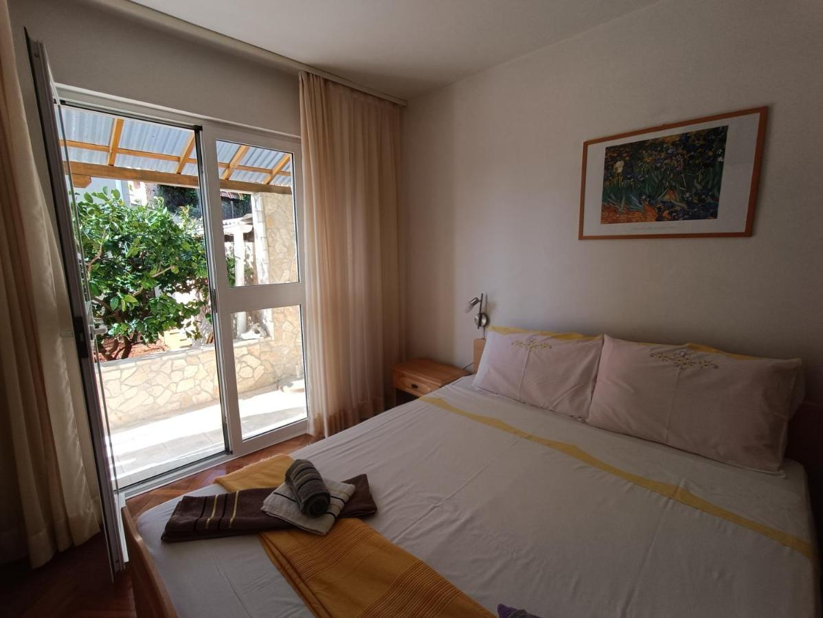 Rooms Rita Cres Esterno foto